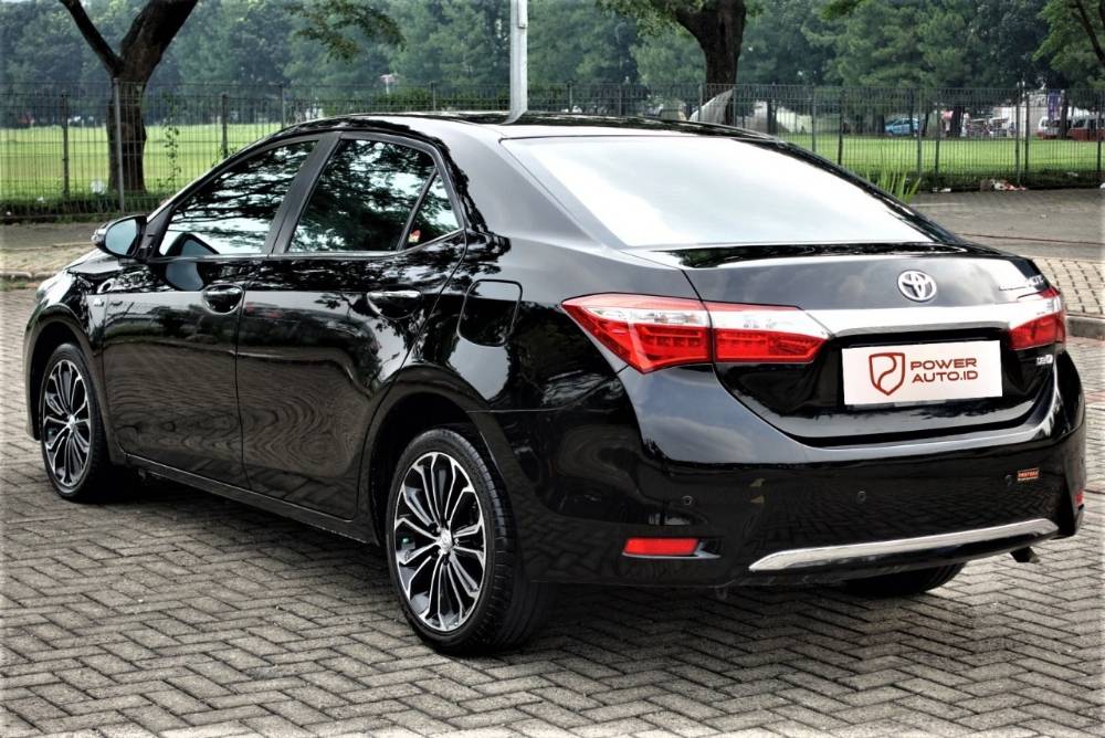 Dijual 2016 Toyota Corolla Altis  1.8V AT 1.8V AT Bekas