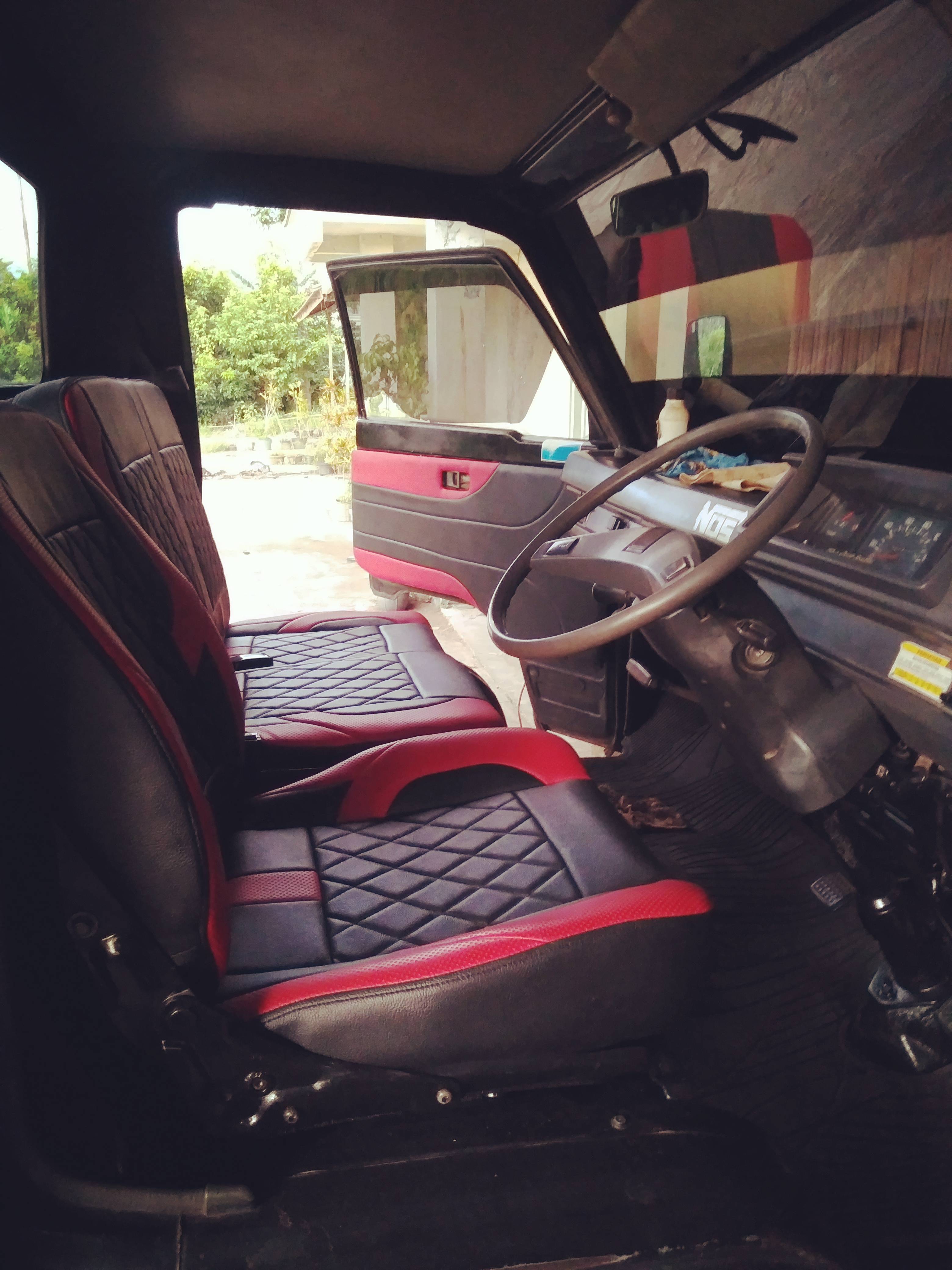 Old 2014 Mitsubishi L300 Pickup Standard Pickup Standard
