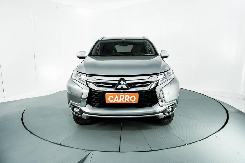 2018 Mitsubishi Pajero Sport Dakar Ultimate AT 4x2 Dakar Ultimate AT 4x2 bekas