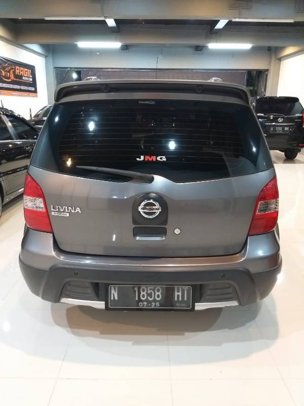 Dijual 2013 Nissan Livina  X-GEAR 1.5 MT X-GEAR 1.5 MT Bekas