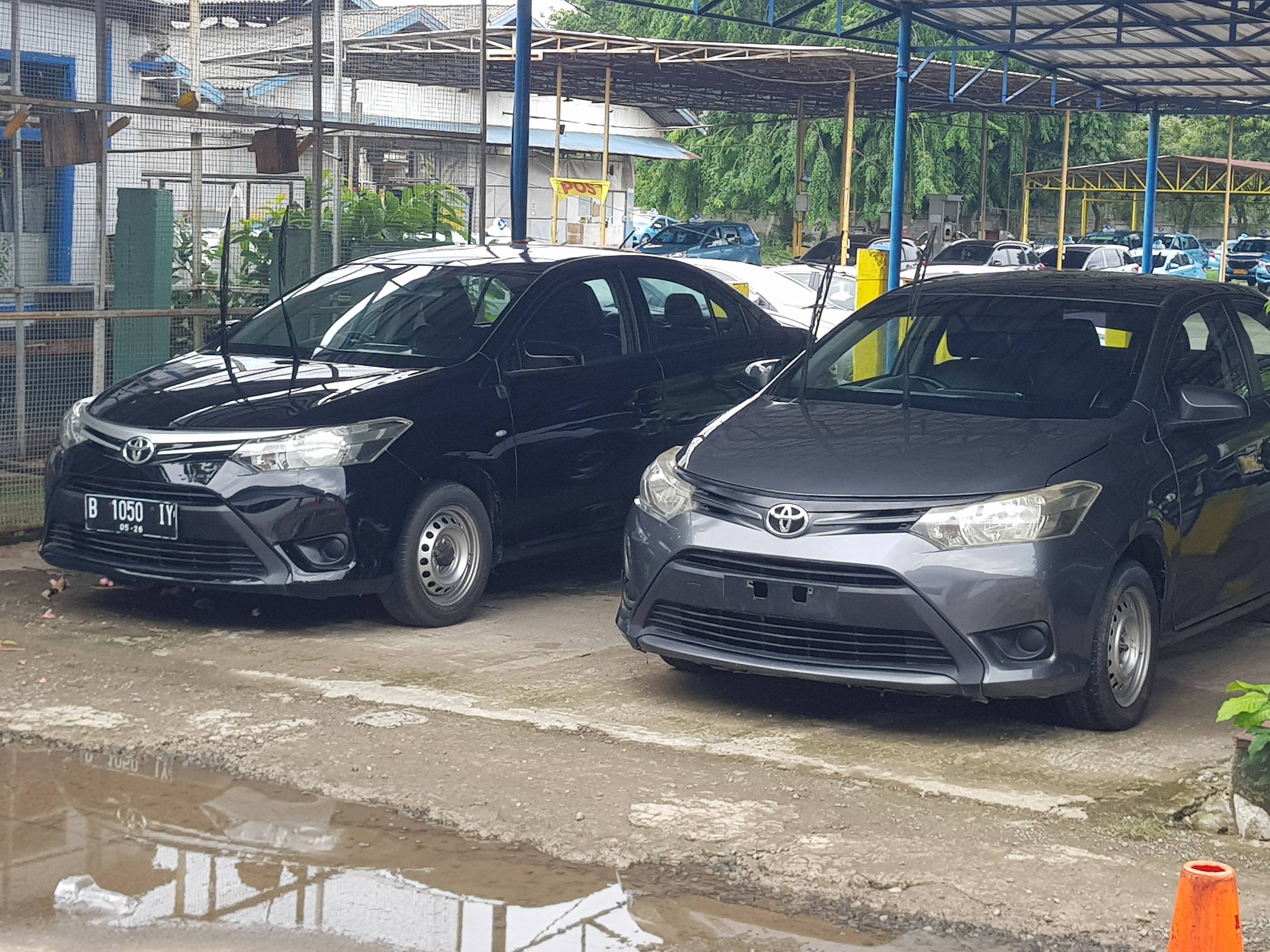 2013 Toyota Vios  1.5L Limo AT 1.5L Limo AT tua