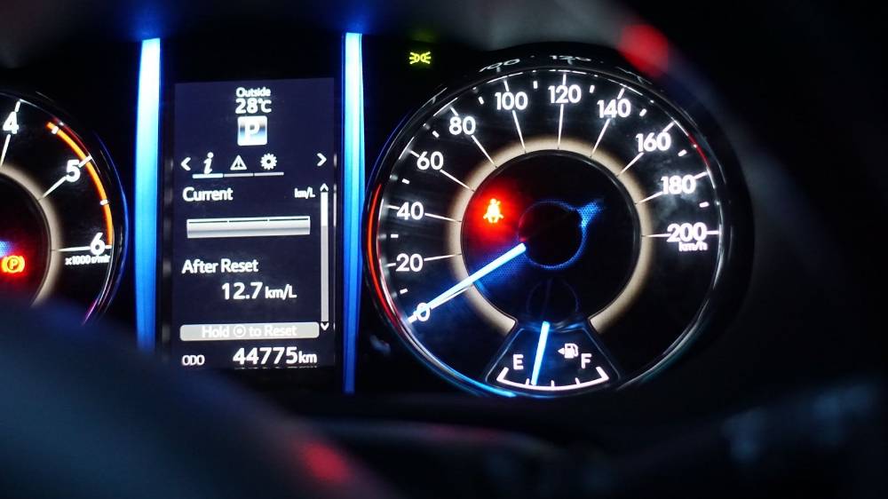2017 Toyota Fortuner VRZ 4X2 TRD 2.4L AT VRZ 4X2 TRD 2.4L AT tua
