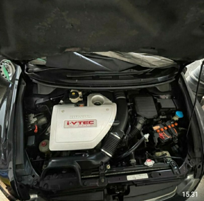 Dijual 2004 Honda Odyssey Absolute 2.4L AT Absolute 2.4L AT Bekas