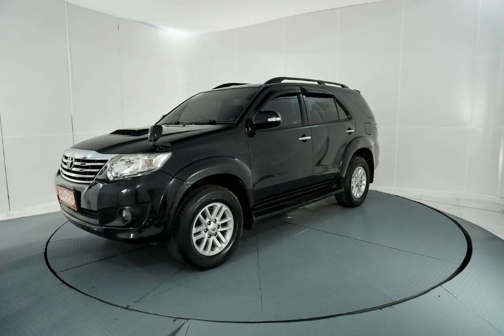 2013 Toyota Fortuner  2.5 G A/T 2.5 G A/T tua