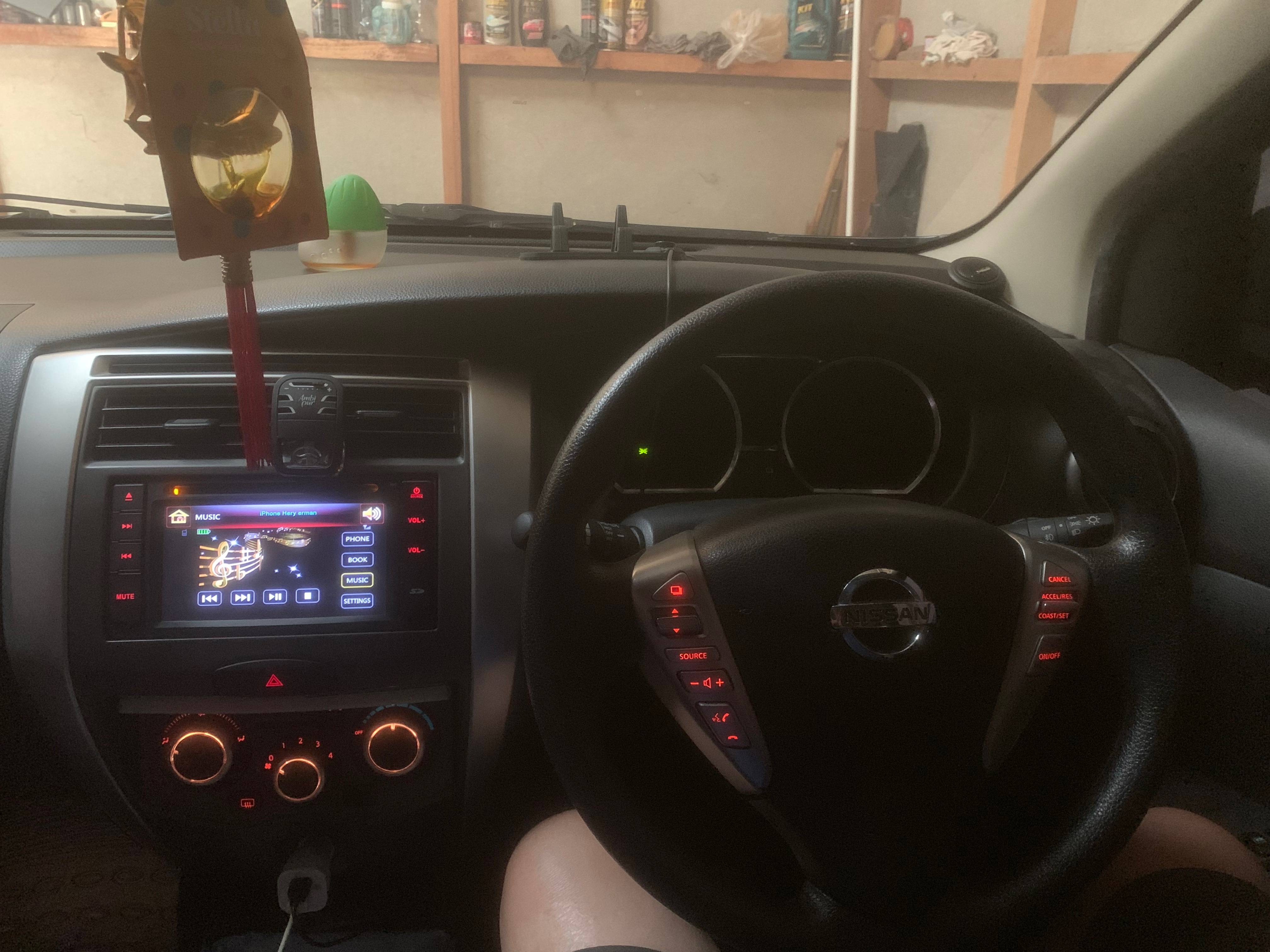 Dijual 2014 Nissan Livina X GEAR 1.5L M/T X GEAR 1.5L M/T Bekas