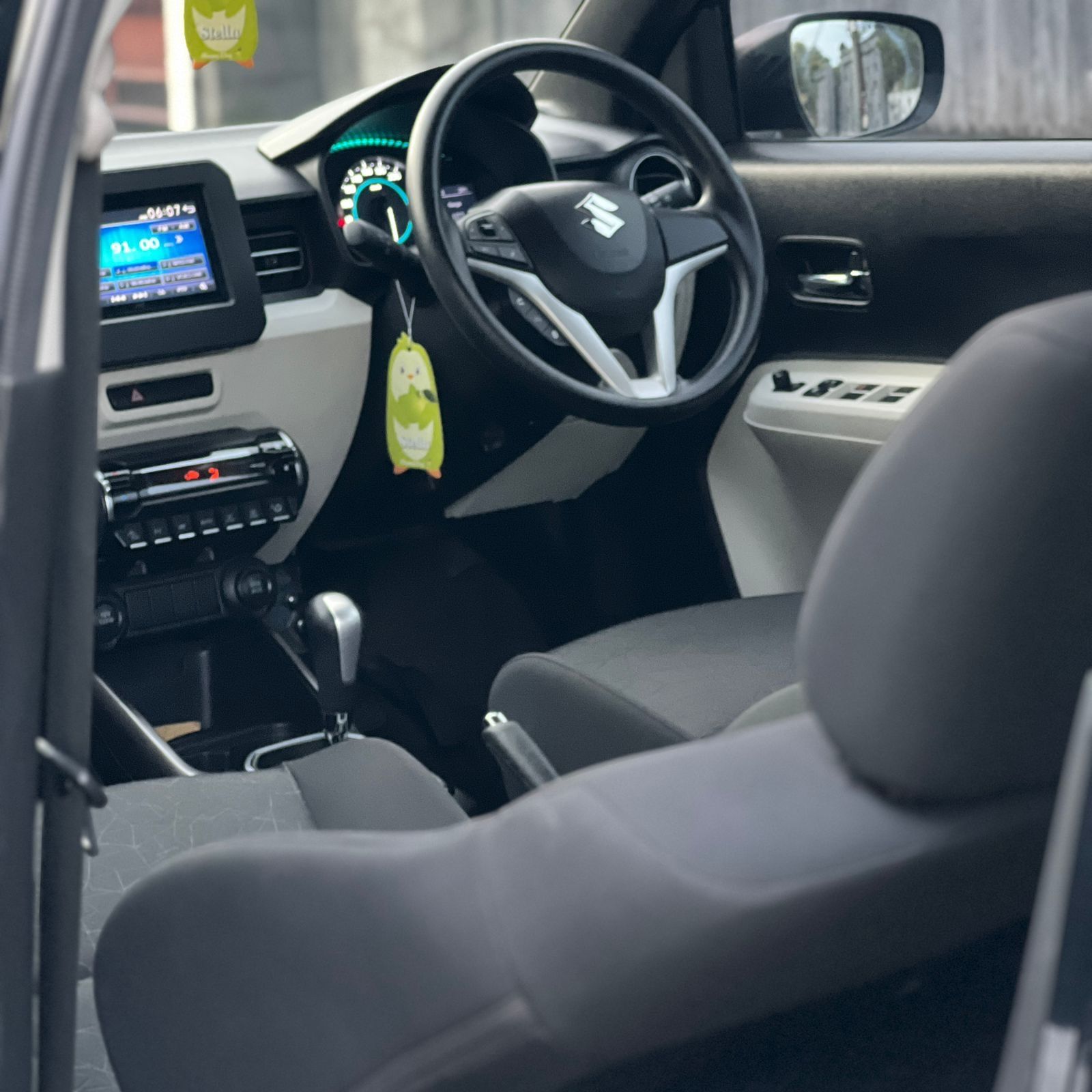 2018 Suzuki Ignis GX M/T GX M/T tua