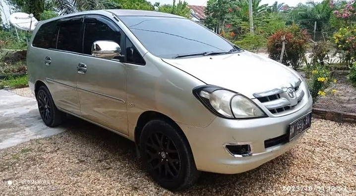 2005 Toyota Kijang Innova 2005 Toyota Kijang Innova