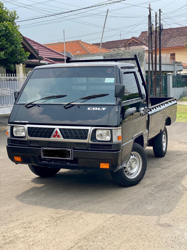 2021 Mitsubishi L300 2021 Mitsubishi L300