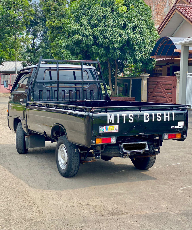 2021 Mitsubishi L300 2021 Mitsubishi L300