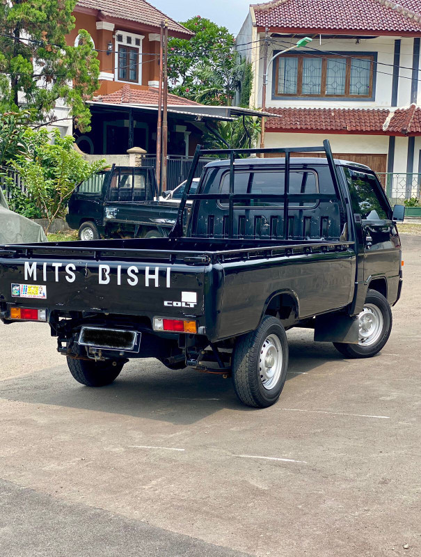 2021 Mitsubishi L300 2021 Mitsubishi L300