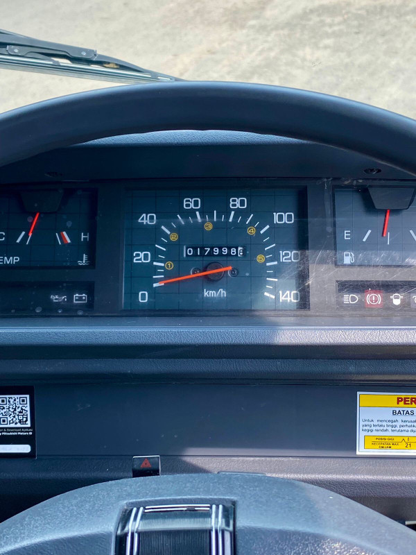 2021 Mitsubishi L300 2021 Mitsubishi L300