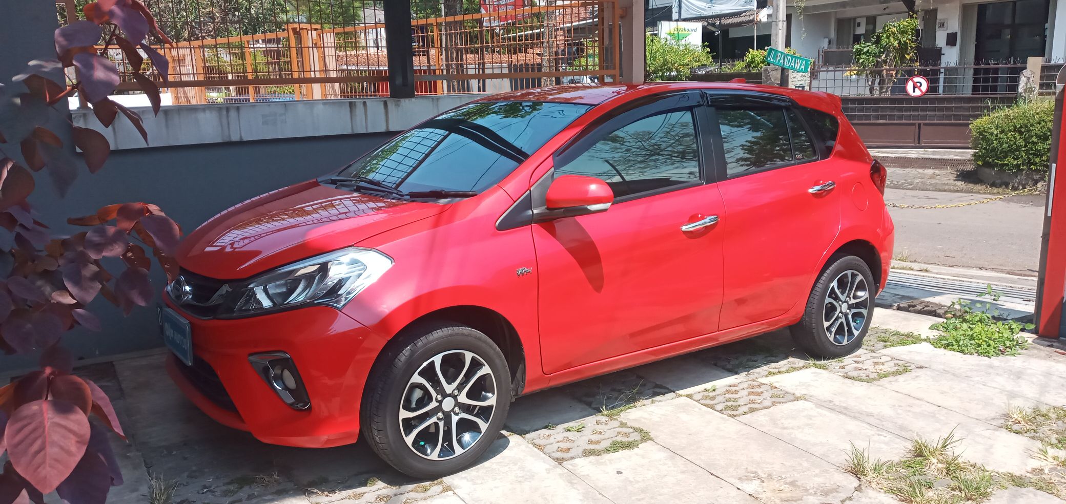 Daihatsu Sirion 2024 Harga OTR, Promo Desember, Spesifikasi & Review
