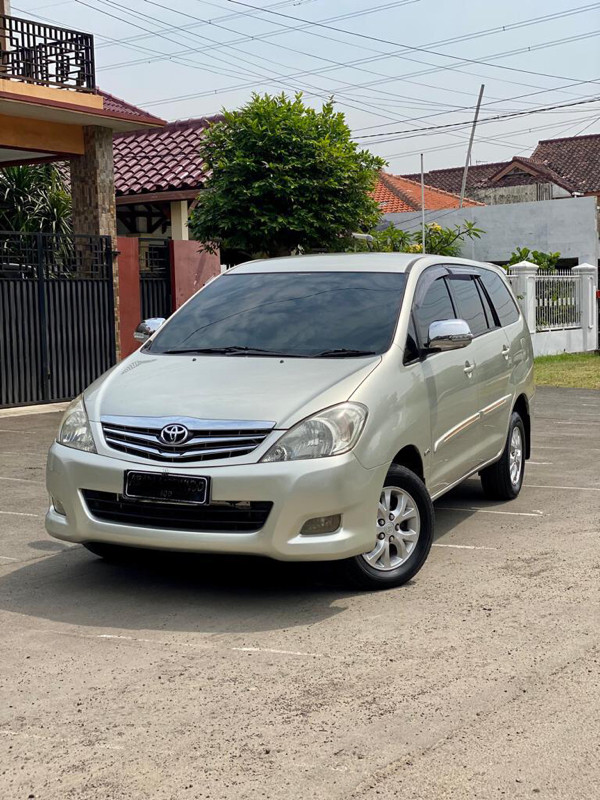 2011 Toyota Kijang Innova 2011 Toyota Kijang Innova