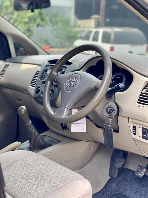 2011 Toyota Kijang Innova 2011 Toyota Kijang Innova