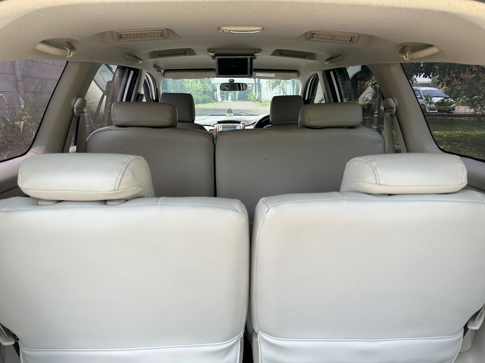 2015 Toyota Innova 2015 Toyota Innova