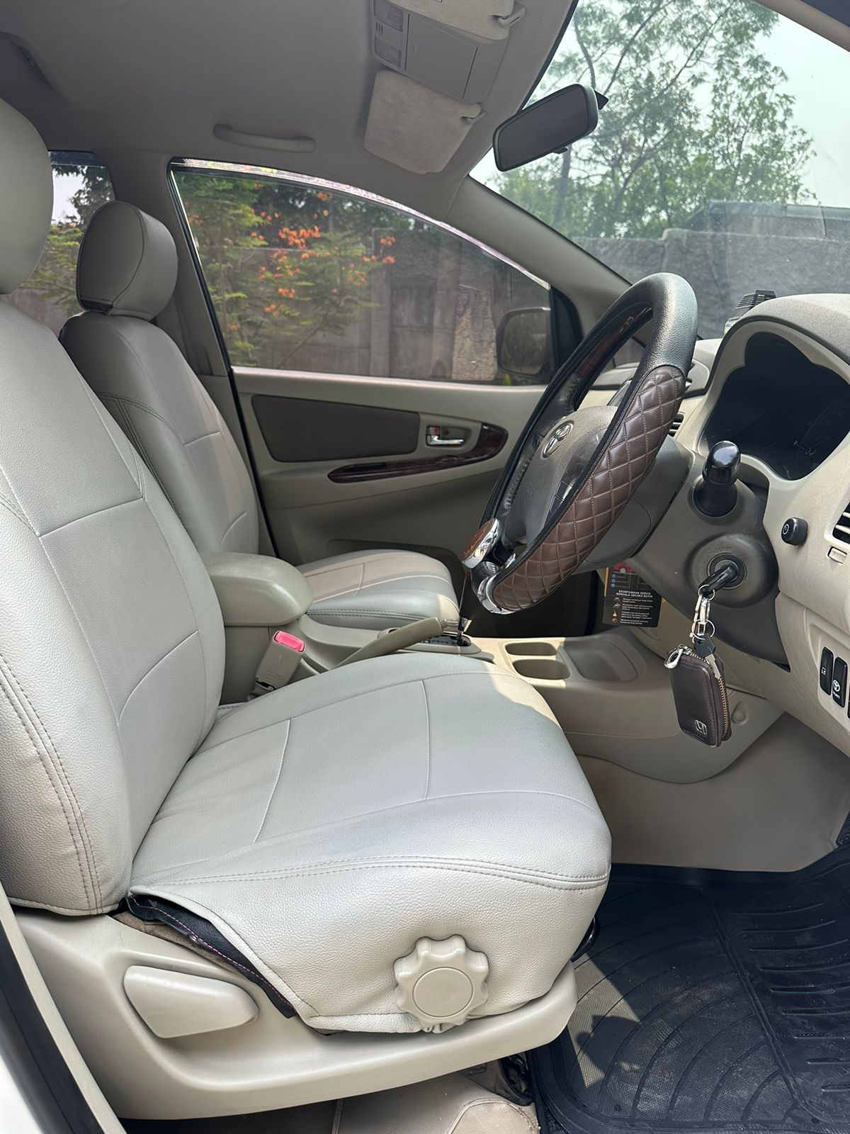 2015 Toyota Innova 2015 Toyota Innova