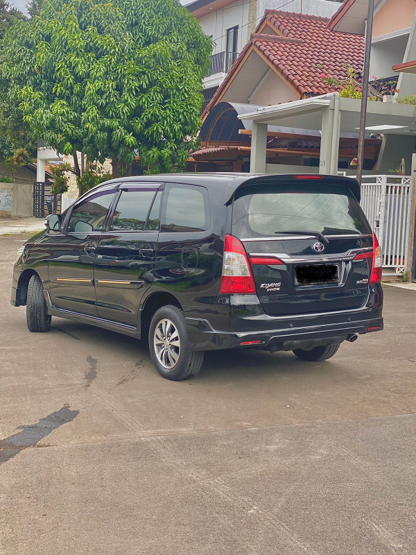 2015 Toyota Kijang Innova 2015 Toyota Kijang Innova