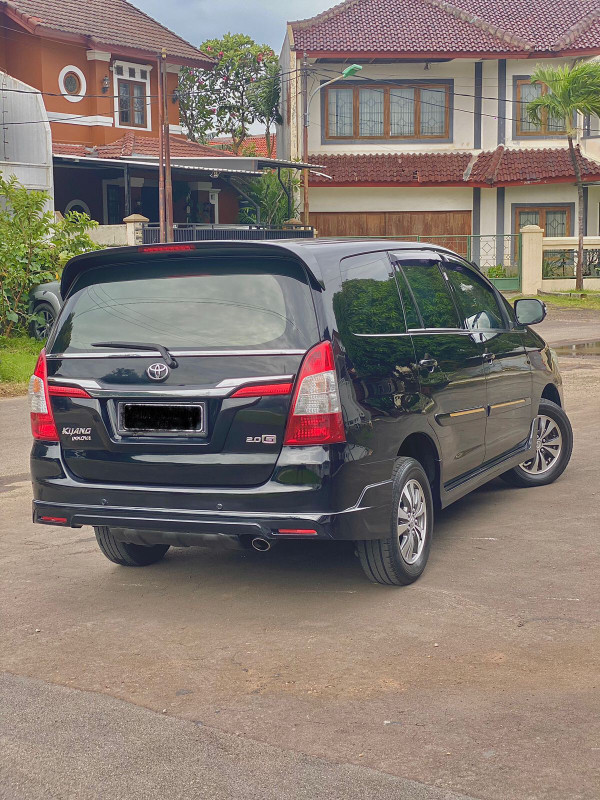 2015 Toyota Kijang Innova 2015 Toyota Kijang Innova