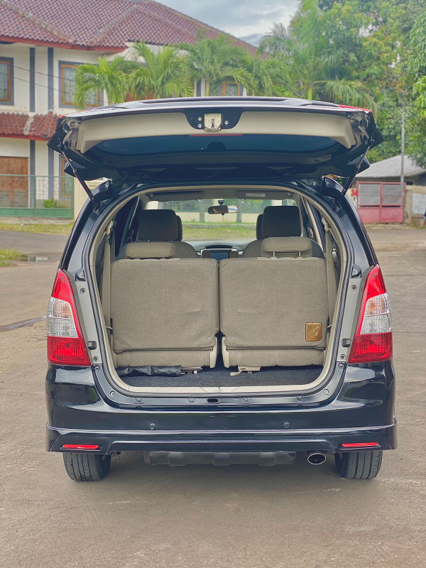 2015 Toyota Kijang Innova 2015 Toyota Kijang Innova