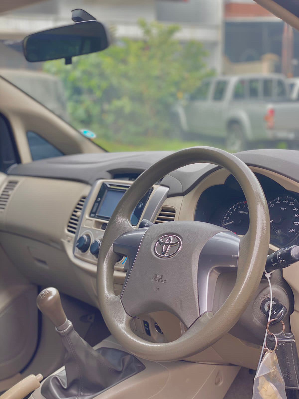 2015 Toyota Kijang Innova 2015 Toyota Kijang Innova