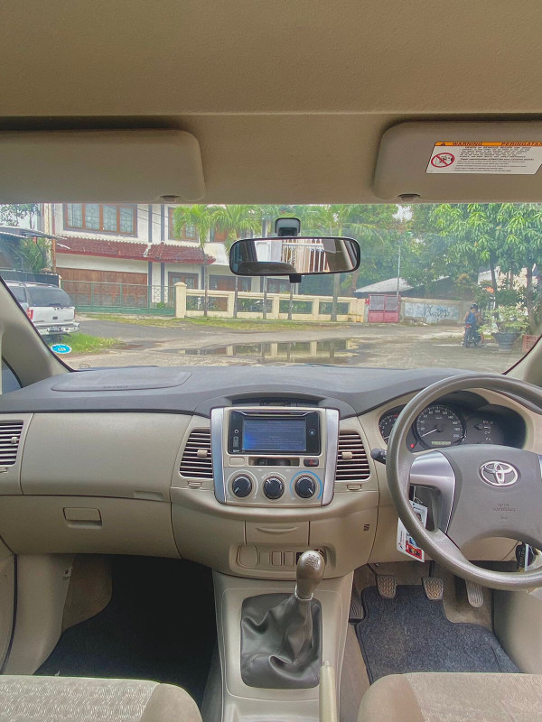 2015 Toyota Kijang Innova 2015 Toyota Kijang Innova