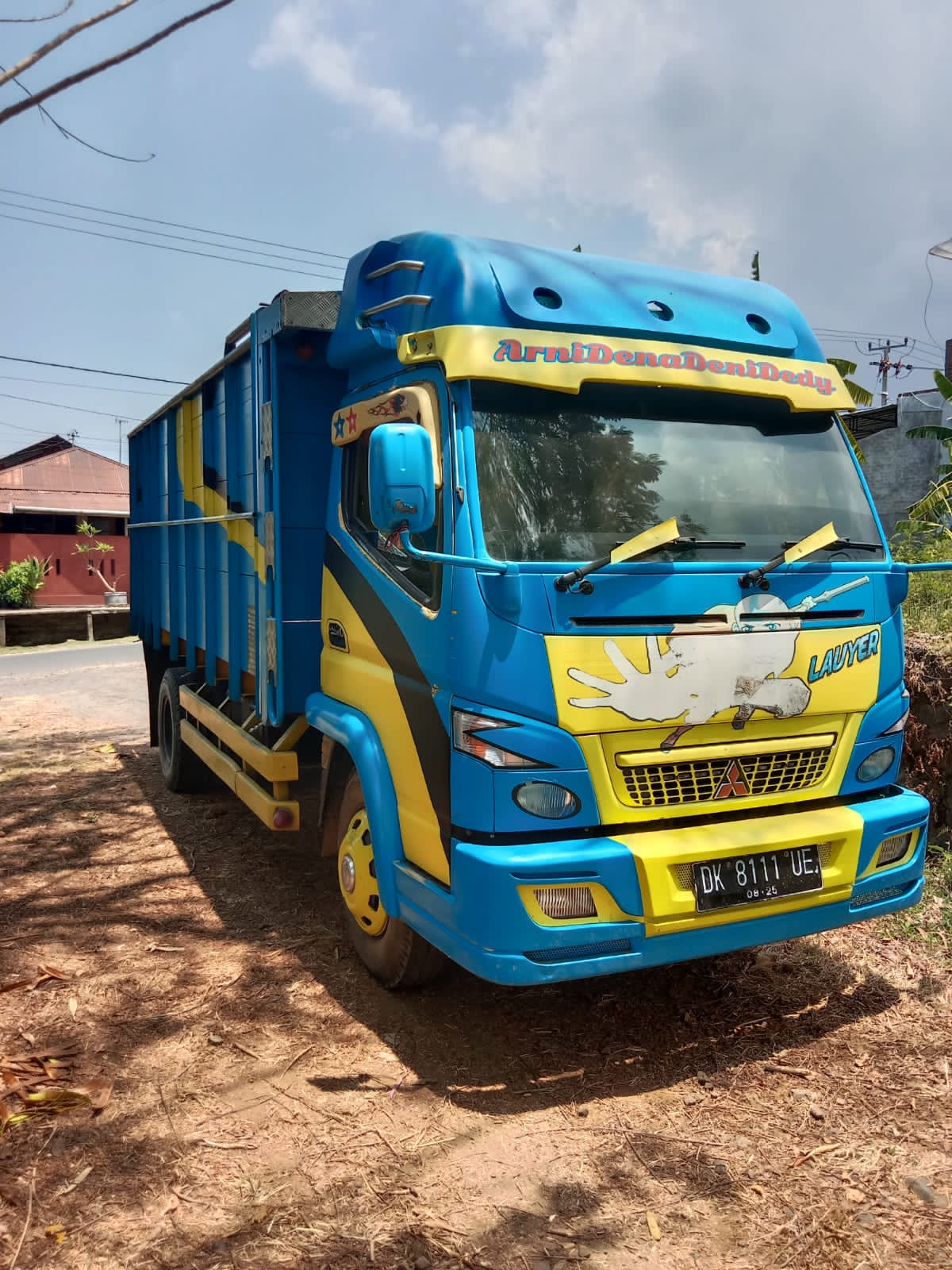 2013 Mitsubishi L300