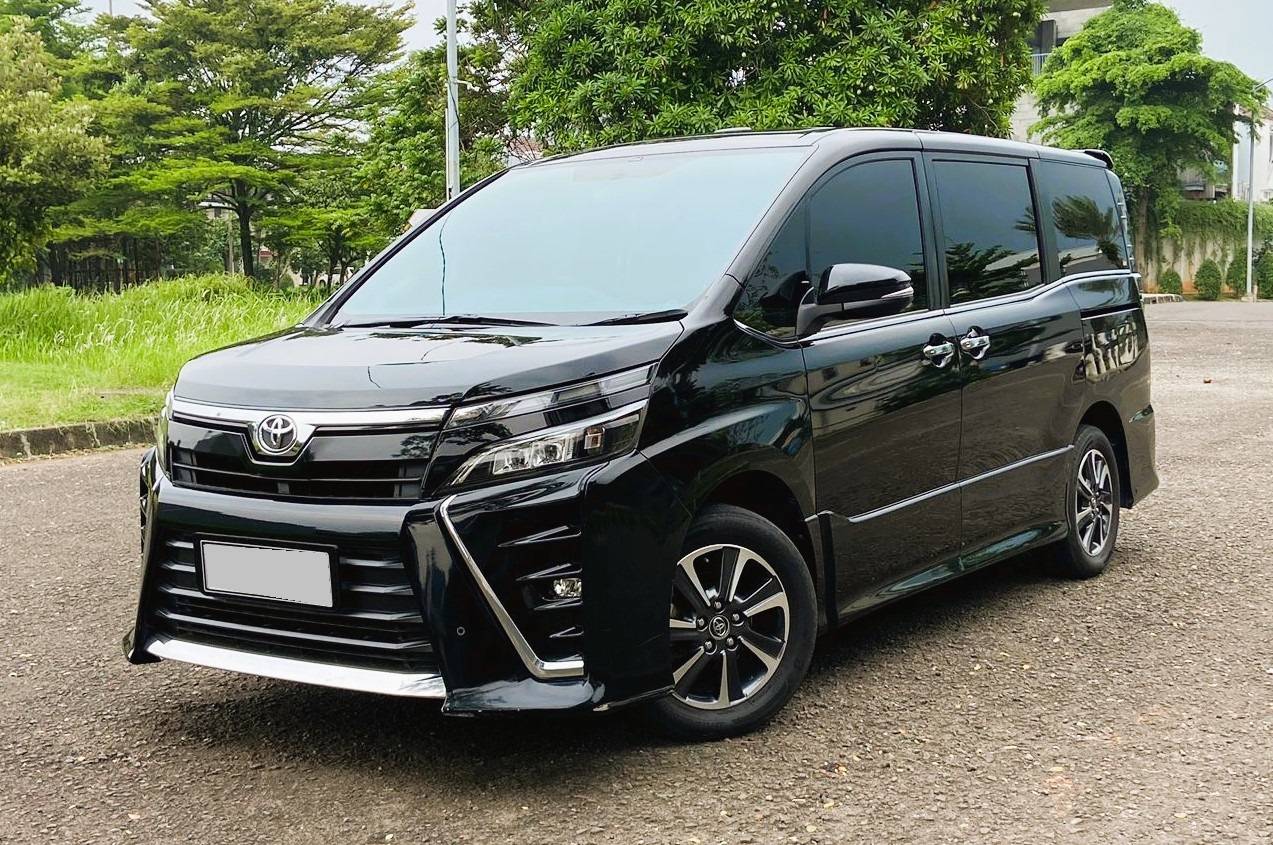 Second Hand 2018 Toyota Voxy Second Hand 2018 Toyota Voxy