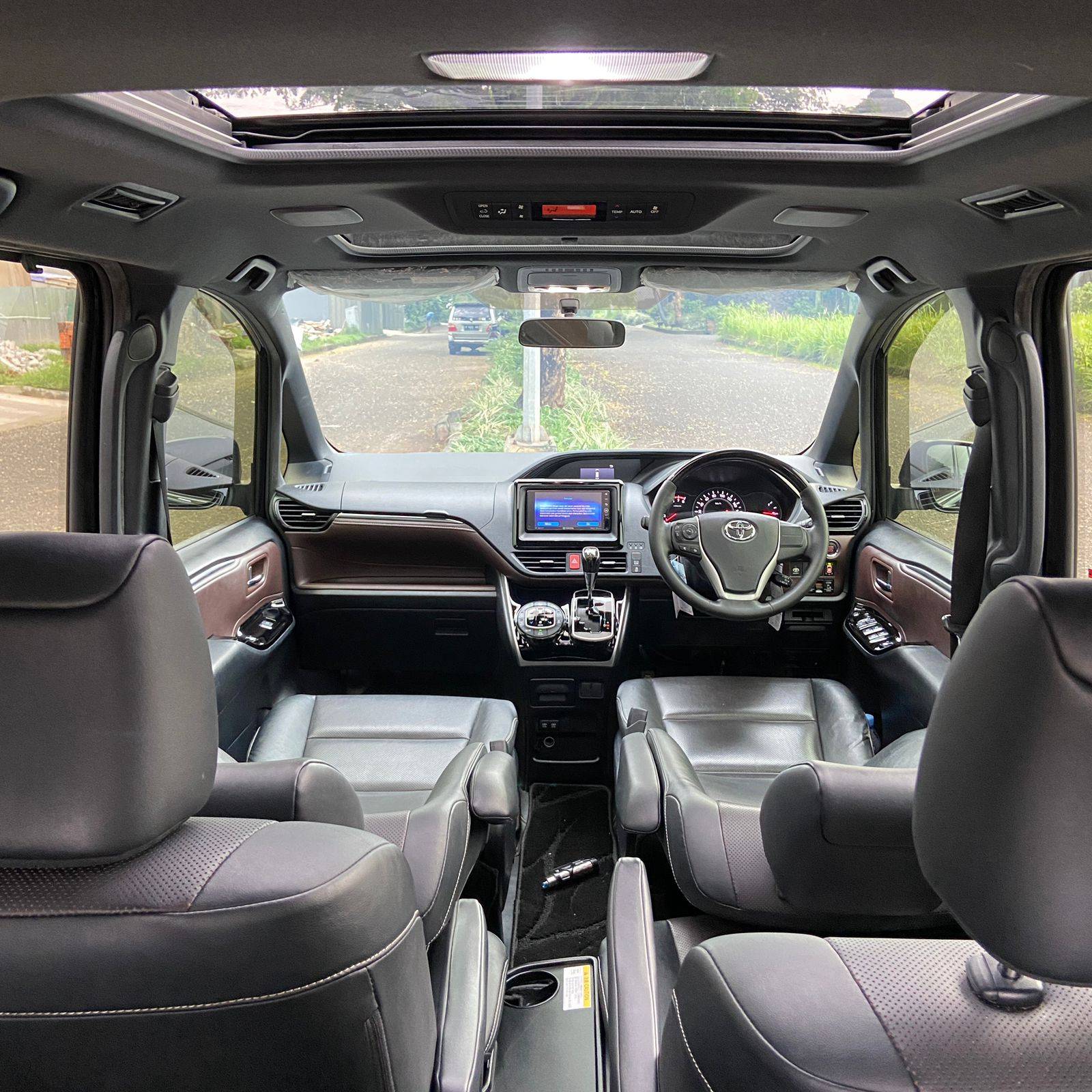 2018 Toyota Voxy 2018 Toyota Voxy