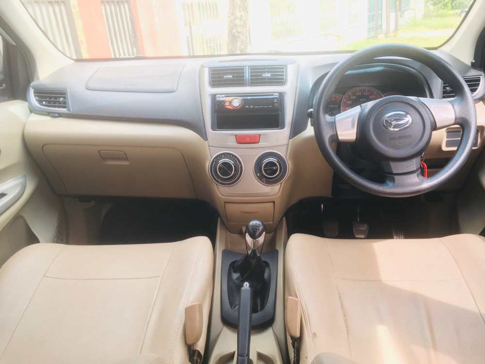 2015 Daihatsu Xenia 2015 Daihatsu Xenia