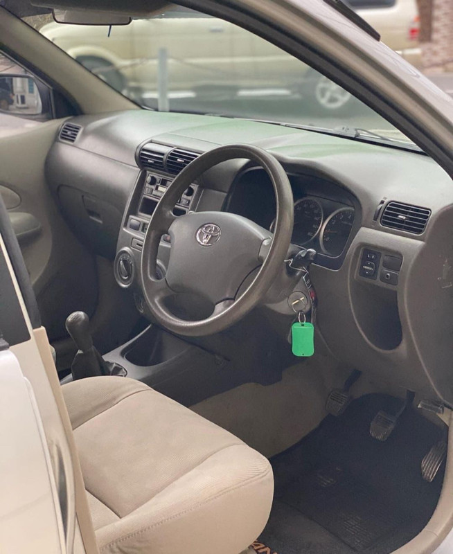 2015 Daihatsu Xenia 2015 Daihatsu Xenia