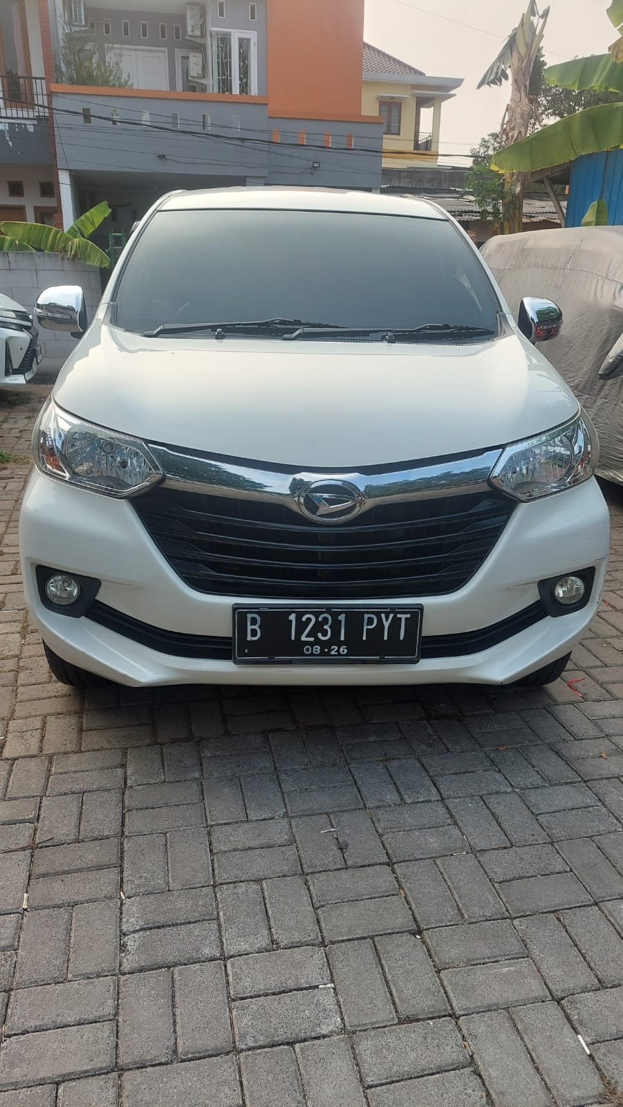 Second Hand 2016 Daihatsu Xenia Second Hand 2016 Daihatsu Xenia