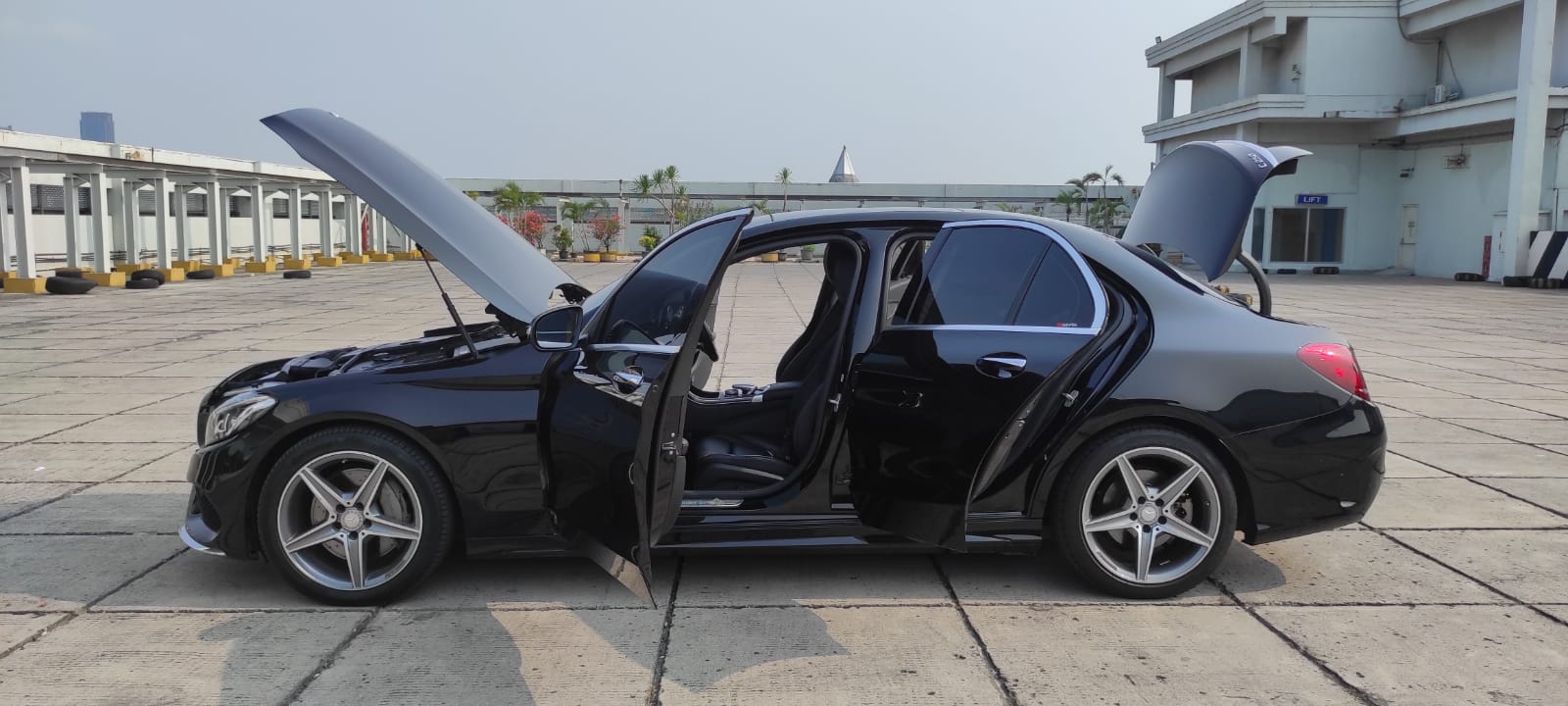 2015 Mercedes Benz C-Class Sedan 2015 Mercedes Benz C-Class Sedan