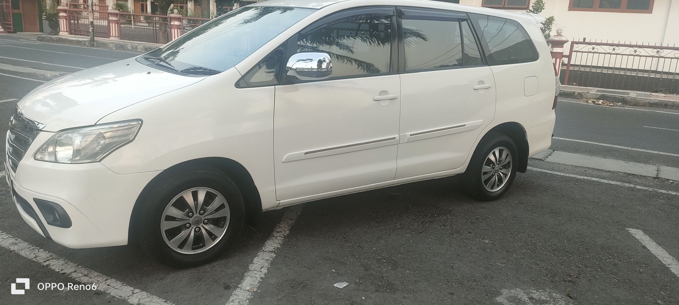 2015 Toyota Kijang Innova Bekas 2015 Toyota Kijang Innova Bekas