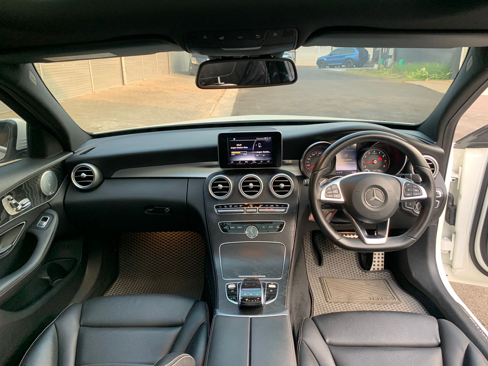 2016 Mercedes Benz C-Class Sedan 2016 Mercedes Benz C-Class Sedan