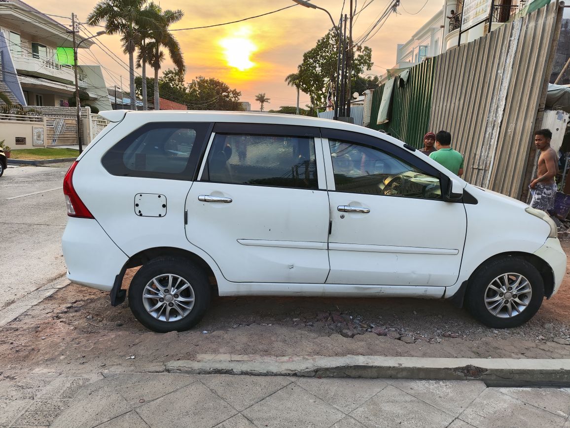 2012 Daihatsu Xenia 2012 Daihatsu Xenia