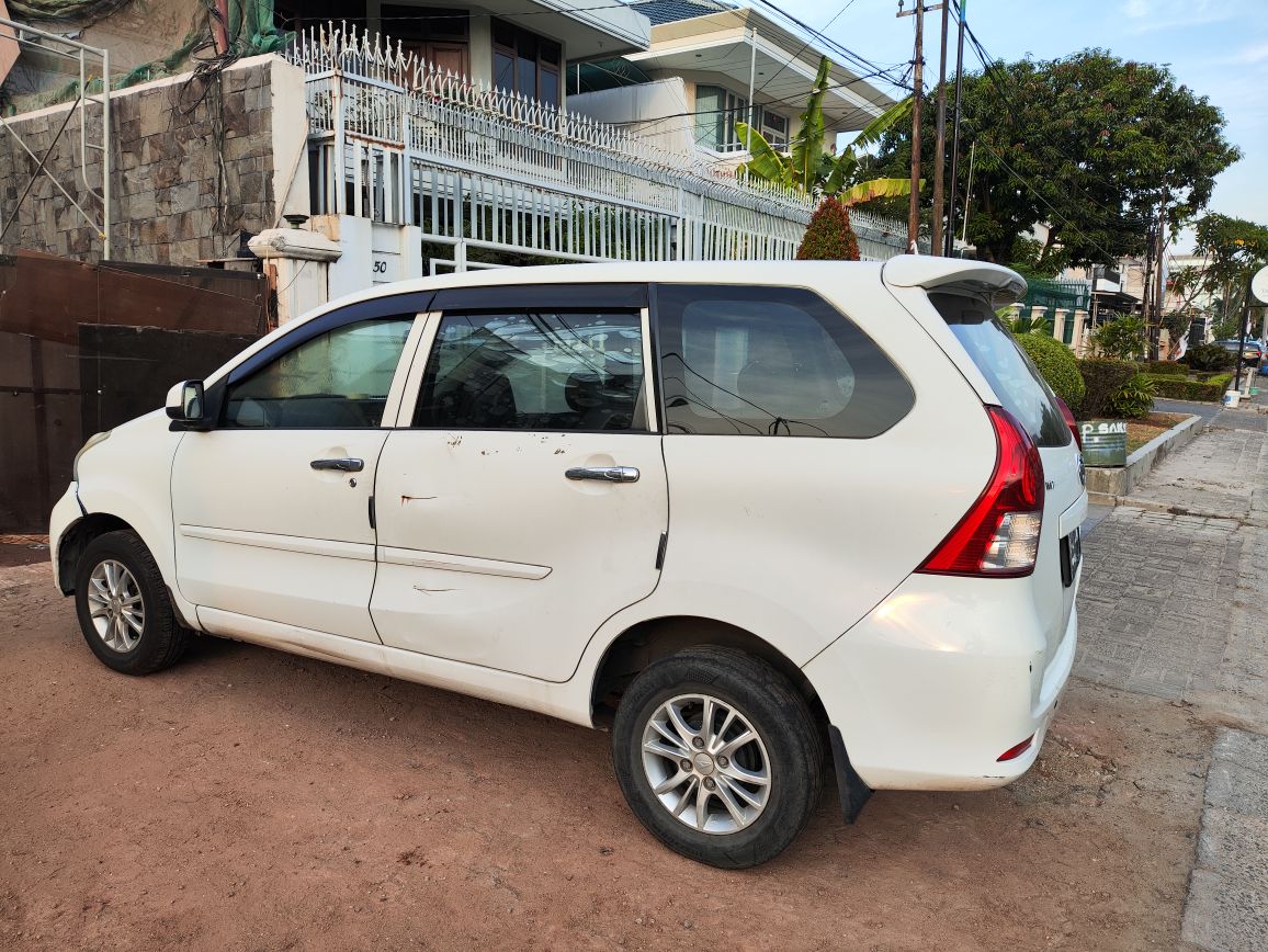 2012 Daihatsu Xenia 2012 Daihatsu Xenia