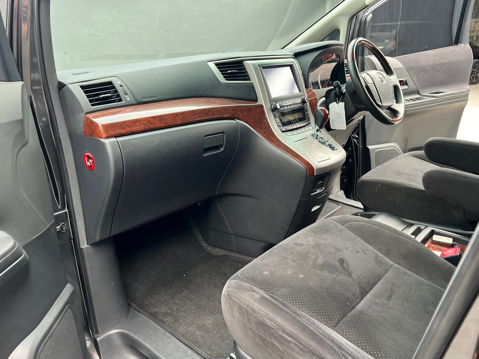 2009 Toyota Vellfire 2009 Toyota Vellfire