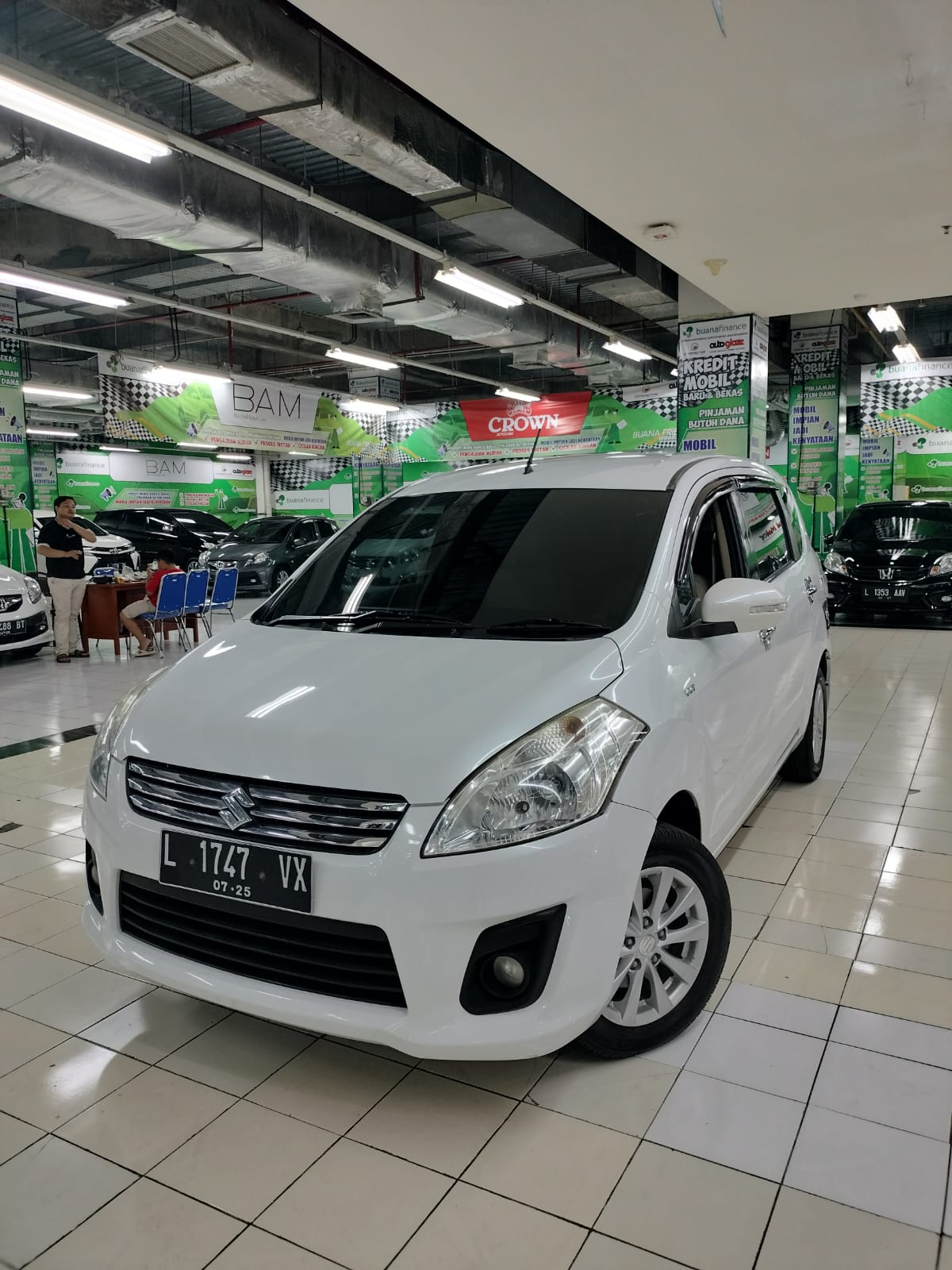 2015 Suzuki Ertiga  2015 Suzuki Ertiga