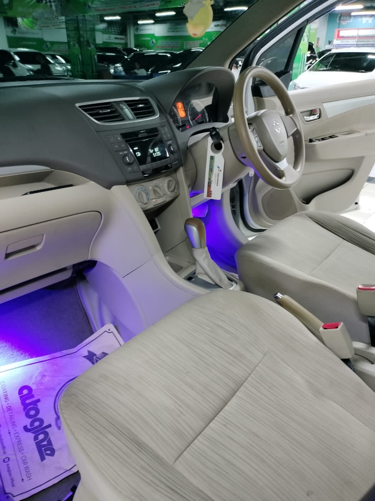 2015 Suzuki Ertiga  2015 Suzuki Ertiga