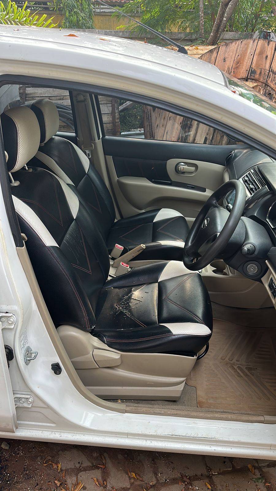 2016 Nissan Grand Livina 2016 Nissan Grand Livina