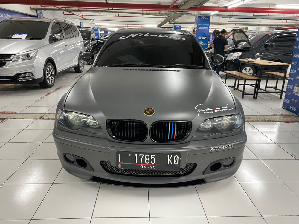 Second Hand 2004 BMW 3 Series Sedan Second Hand 2004 BMW 3 Series Sedan