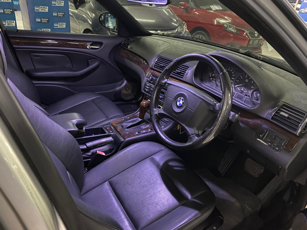 2004 BMW 3 Series Sedan 2004 BMW 3 Series Sedan