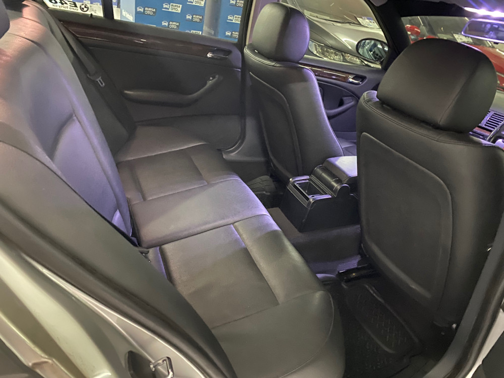 2004 BMW 3 Series Sedan 2004 BMW 3 Series Sedan