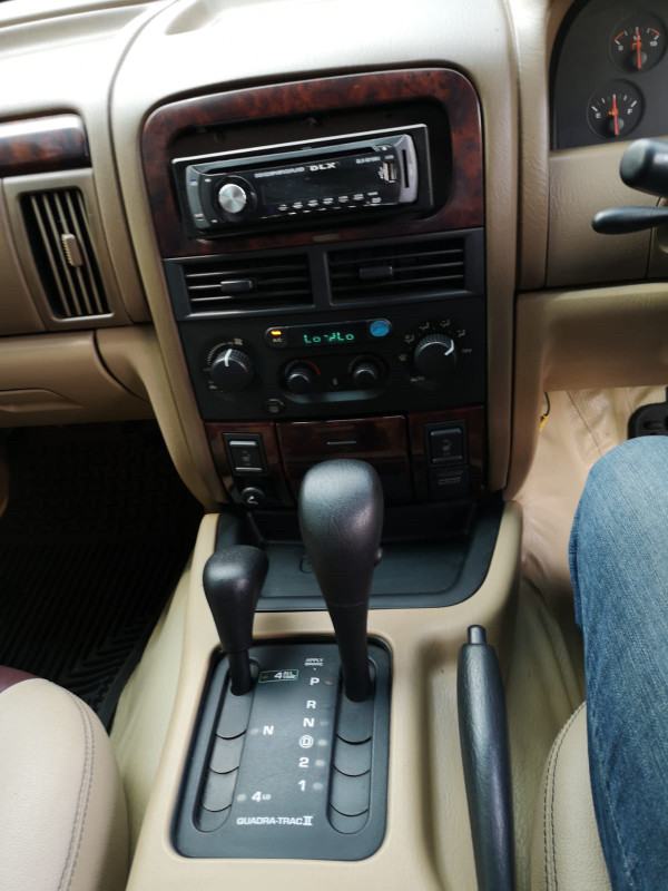 2000 Jeep Grand Cherokee 2000 Jeep Grand Cherokee