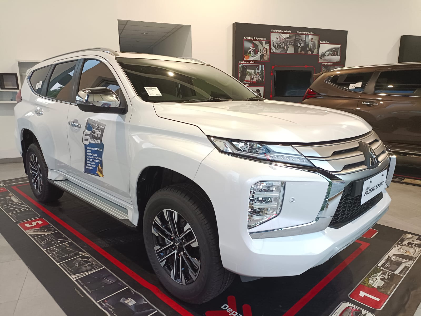 2023 Mitsubishi Pajero Sport Bekas 2023 Mitsubishi Pajero Sport Bekas