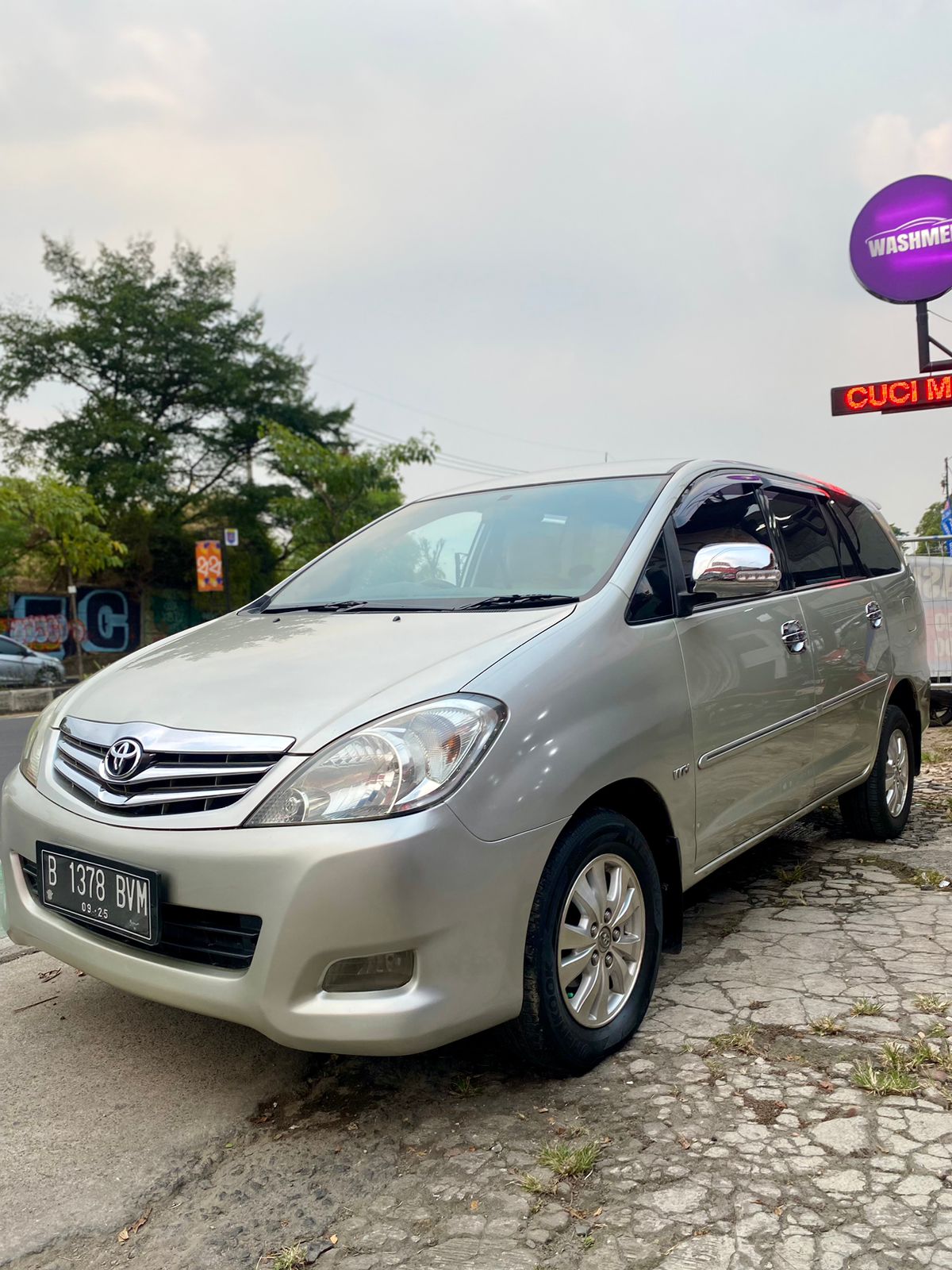 2009 Toyota Kijang Innova 2009 Toyota Kijang Innova