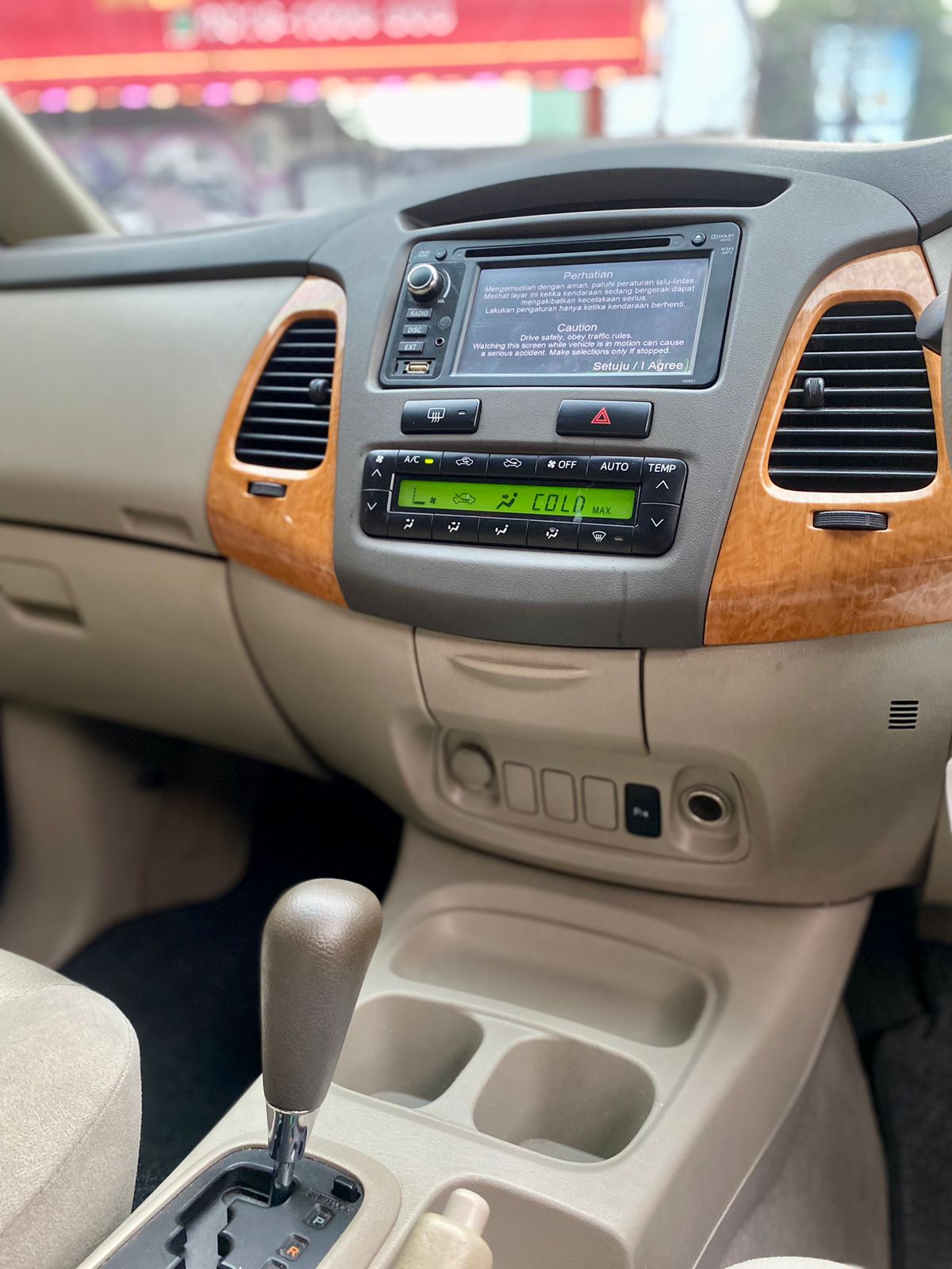 2009 Toyota Kijang Innova 2009 Toyota Kijang Innova