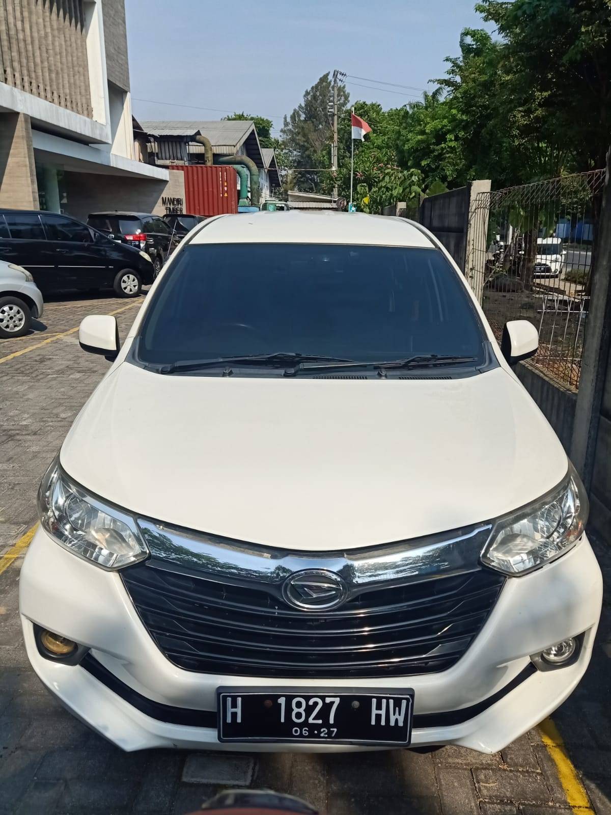 Second Hand 2017 Daihatsu Xenia Second Hand 2017 Daihatsu Xenia