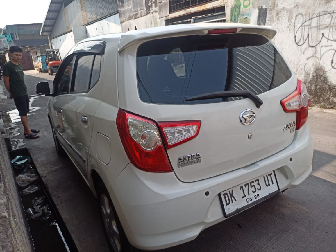 2017 Daihatsu Ayla  2017 Daihatsu Ayla