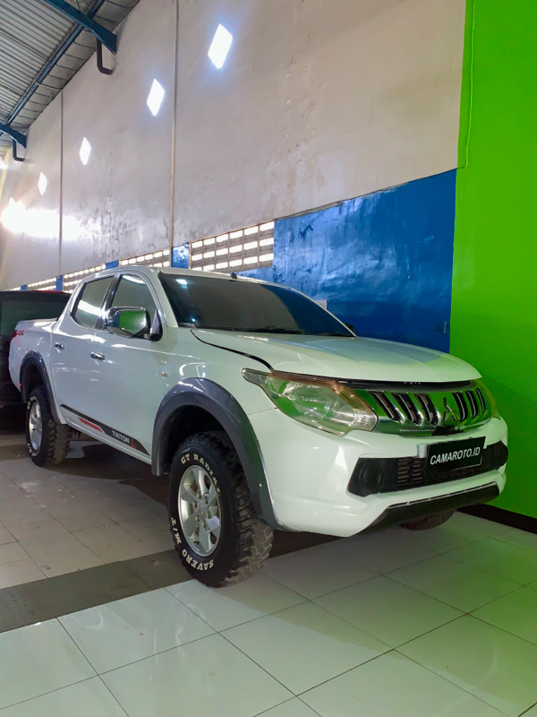 2015 Mitsubishi Triton Bekas 2015 Mitsubishi Triton Bekas